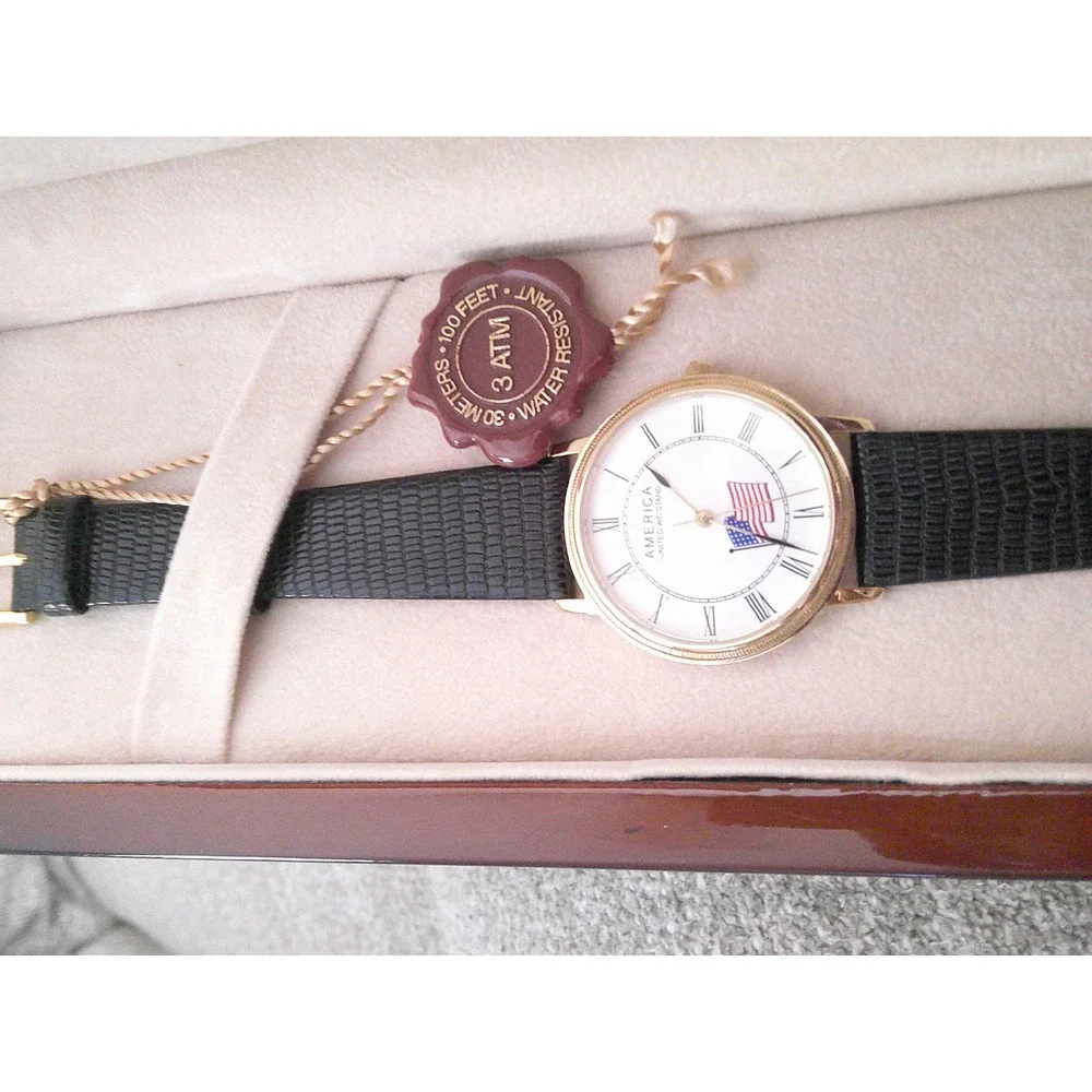 America 2000 Wristwatch Unisex OS Black New Patriotic American Flag Wood Box